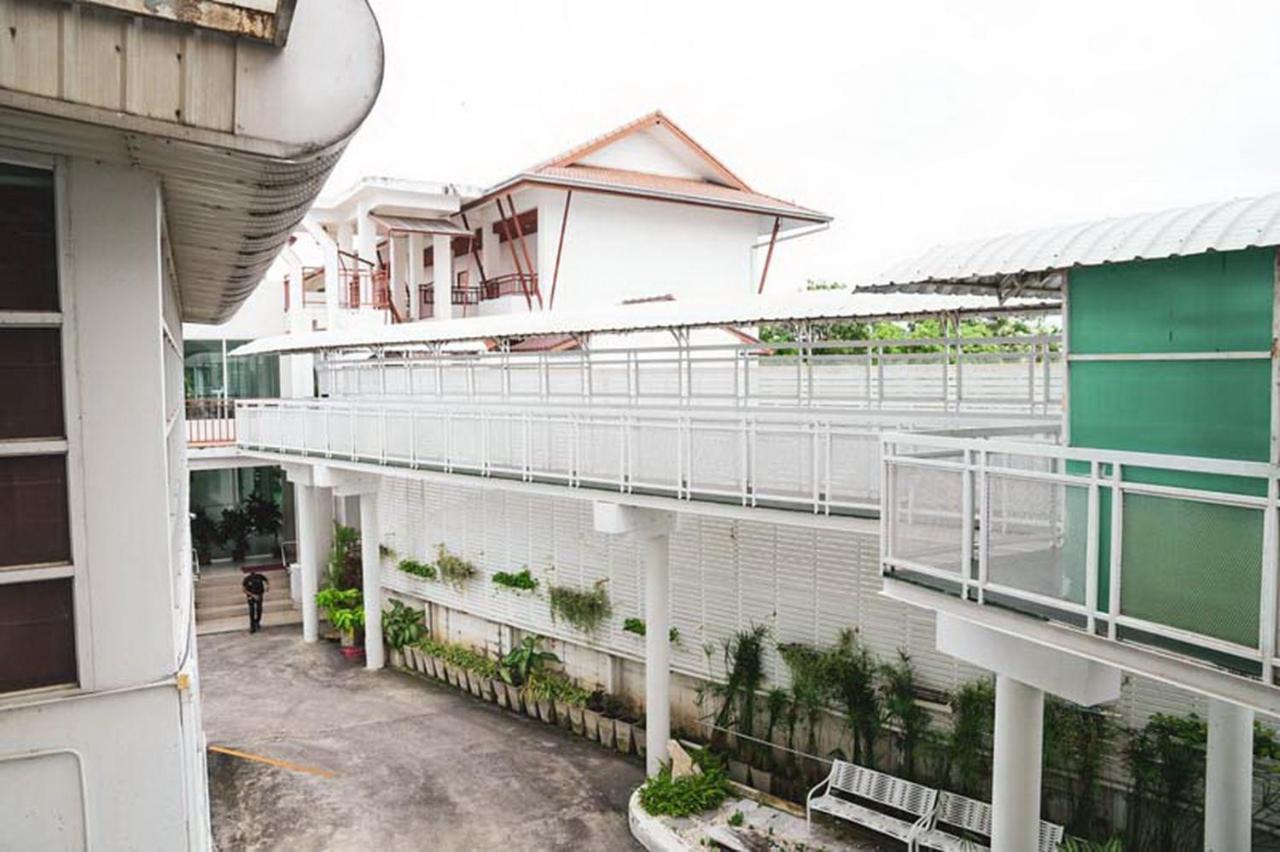 V Verve Service Apartment Hotel Chachoengsao Exterior foto