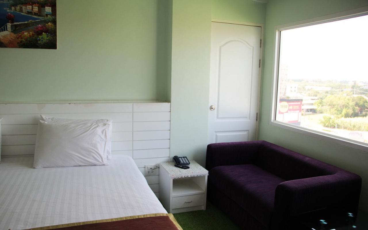 V Verve Service Apartment Hotel Chachoengsao Exterior foto