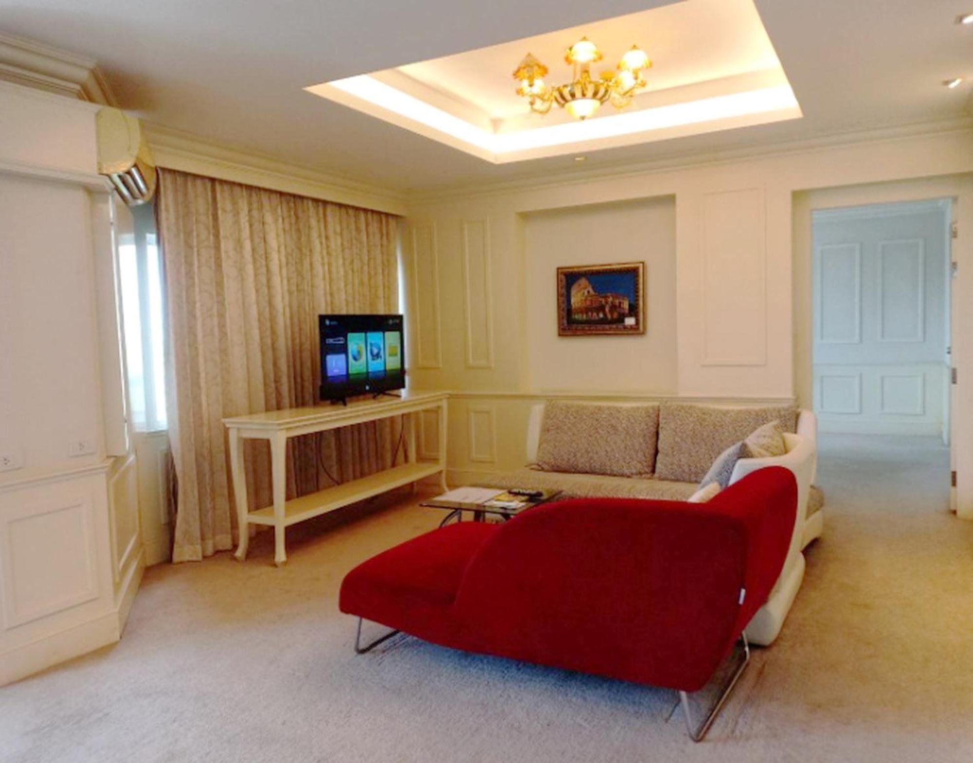 V Verve Service Apartment Hotel Chachoengsao Zimmer foto